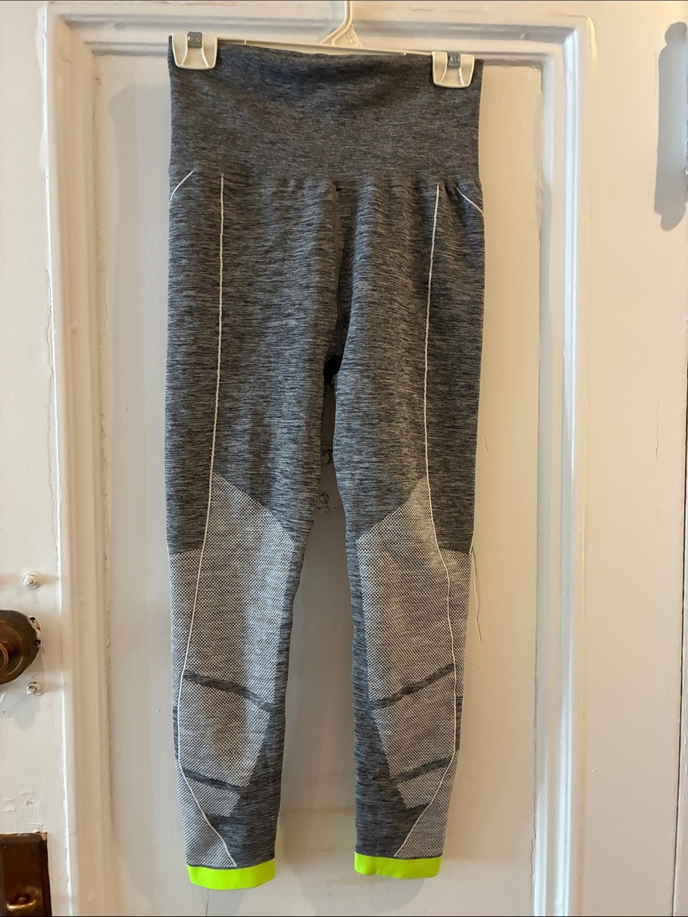 Oysho Women’s Leggings Grey with Lime Green hem Size Medium